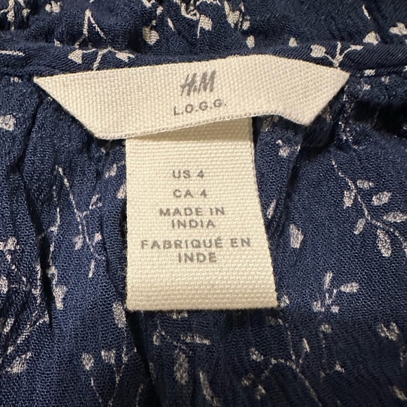 H&M Navy Blue Floral Print Spaghetti Strap Top Size 4 - Picture 5 of 6